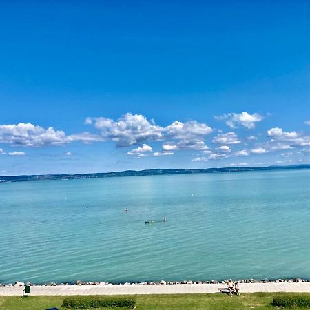 Balaton-Parti Luxus Lakas Apartment Siofok Ngoại thất bức ảnh