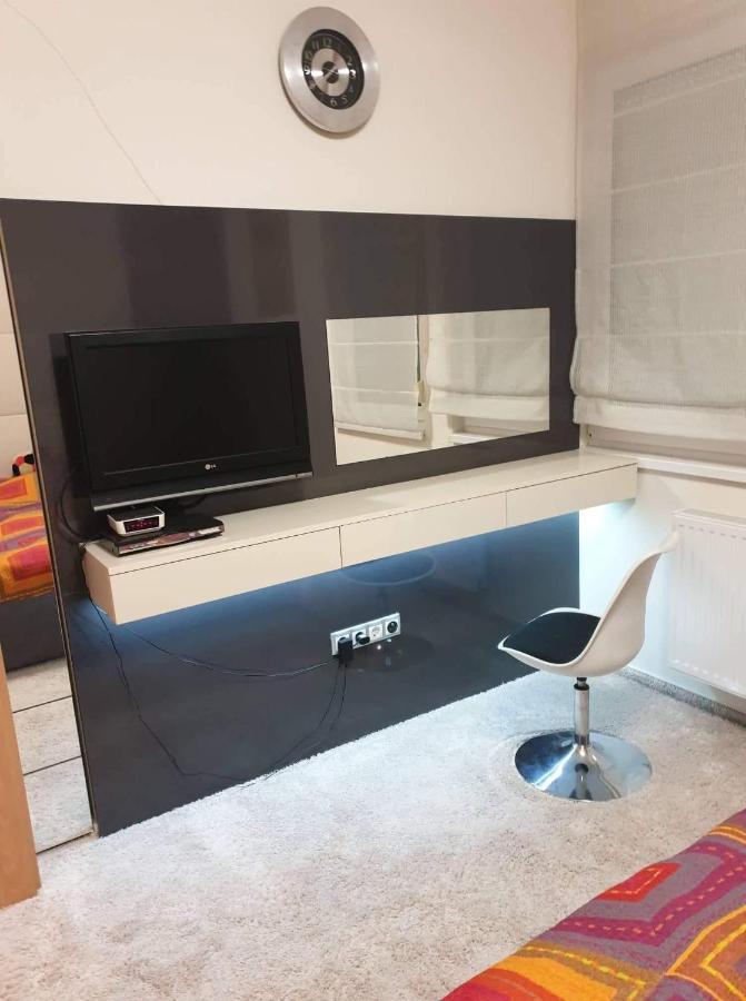 Balaton-Parti Luxus Lakas Apartment Siofok Ngoại thất bức ảnh